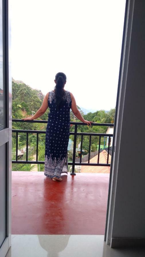 Senasuma Homestay Ella Buitenkant foto