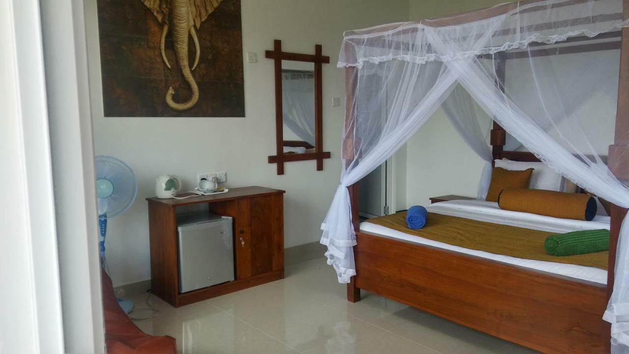Senasuma Homestay Ella Buitenkant foto